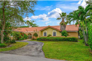 480 Rovino Ave, Coral Gables, FL 33156, Sold 06/03/22