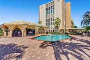 1627 Riverview Rd APT 615, Deerfield Beach, FL 33441, Sold 03/31/23