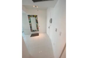 92 SW 3rd St APT 1501, Miami, FL 33130, Sold 10/14/22