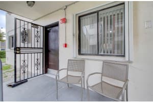 5400 W 21st Ct APT 101, Hialeah, FL 33016, Sold 06/03/22