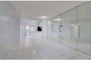 5400 W 21st Ct APT 101, Hialeah, FL 33016, Sold 06/03/22