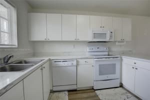 159 SW 6th Ln, Florida City, FL 33034, Sold 06/03/22