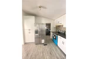 21740 NW 3rd St, Pembroke Pines, FL 33029, Sold 06/15/22