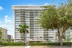 1420 Brickell Bay Dr #1206d, Miami, FL 33131, Sold 06/03/22