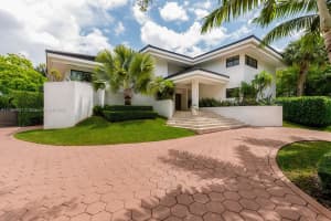 7239 W Lago Dr, Coral Gables, FL 33143, Sold 05/31/23