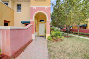 3024 NW 36th Terrace, Lauderdale Lakes, FL 33311, Sold 06/01/22