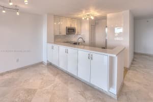 1401 Bay Rd APT 506, Miami Beach, FL 33139, Sold 06/07/22