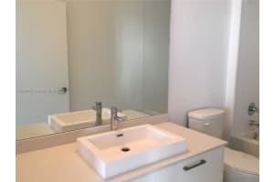 151 SE 1st St Apt 2707, Miami, FL 33131, Sold 09/14/22