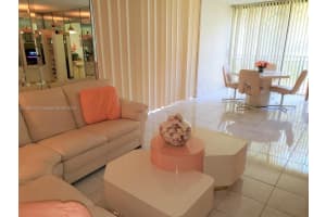 17011 N Bay Rd APT 114, Sunny Isles Beach, FL 33160, Sold 06/06/22