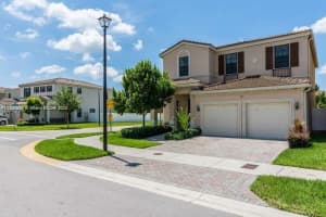 822 NE 191st St, Miami, FL 33179, Sold 07/14/22