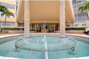 100 Golden Isles Dr APT 1112, Hallandale Beach, FL 33009, Sold 06/06/22