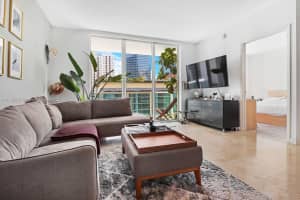 186 SE 12th Terrace APT 1003, Miami, FL 33131, Sold 06/13/22
