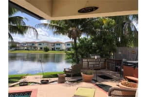 310 SW 113th Terrace, Pembroke Pines, FL 33025, Sold 08/01/22