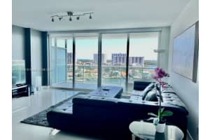 400 Sunny Isles Blvd APT 1004, Sunny Isles Beach, FL 33160, Sold 06/09/22