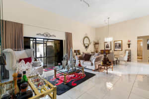 2747 Parkview Dr S #2747, Hallandale Beach, FL 33009, Sold 06/03/22