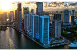 335 S Biscayne Blvd #2004, Miami, FL 33131, Sold 06/23/22