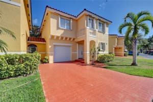 14832 SW 104th St APT 10, Miami, FL 33196, Sold 06/03/22