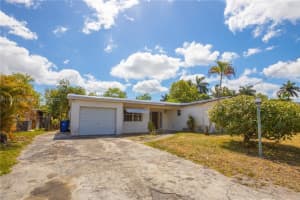 4070 NW 35th Ave, Lauderdale Lakes, FL 33309, Sold 06/03/22