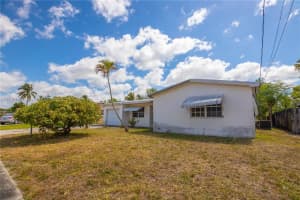 4070 NW 35th Ave, Lauderdale Lakes, FL 33309, Sold 06/03/22