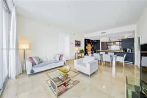 Epic Tower, 200 Biscayne Blvd Way, Miami, FL 33131, Sold 05/02/23