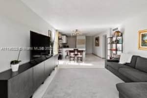 6902 N Kendall Dr APT E401, Pinecrest, FL 33156, Sold 07/27/22