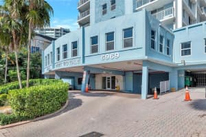 6969 Collins Ave APT 410, Miami Beach, FL 33141, Sold 06/09/22