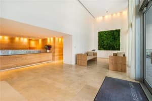 1040 Biscayne Blvd APT 2108, Miami, FL 33132, Sold 08/22/22