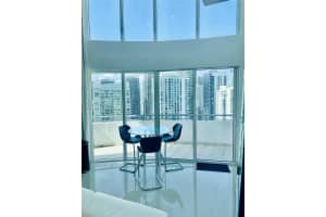 60 SW 13th St #3226, Miami, FL 33130, Sold 06/15/22