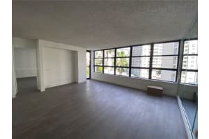 1440 Brickell Bay Dr APT 509, Miami, FL 33131, Sold 05/16/22