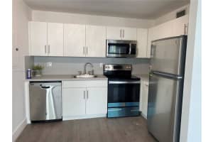 1440 Brickell Bay Dr APT 509, Miami, FL 33131, Sold 05/16/22