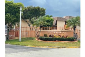 810 SW 129th Pl APT 204, Miami, FL 33184, Sold 06/03/22