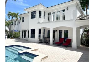 3651 NE 200th St, Miami, FL 33180, Sold 09/20/22