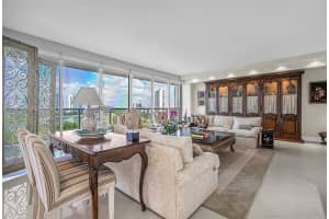 20281 E Country Club Dr, Aventura, FL 33180, Sold 06/22/22