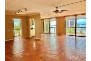 2333 Brickell Ave #905, Miami, FL 33129, Sold 06/08/22
