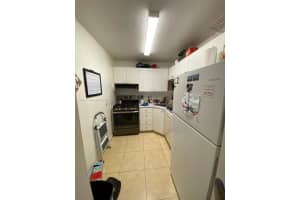6711 N Kendall Dr APT 512, Pinecrest, FL 33156, Sold 06/10/22