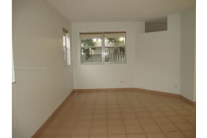 7539 NW 3rd St, Plantation, FL 33317, Sold 06/07/22