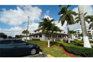 8145 NW 7th St APT 106, Miami, FL 33126, Sold 06/06/22