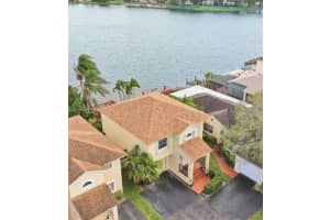 11806 NW 13th St, Pembroke Pines, FL 33026, Sold 06/15/22