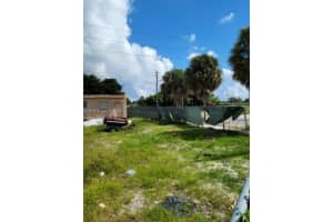 2207 Simms St, Hollywood, FL 33020, Sold 03/10/23