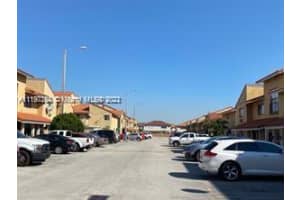 2710 W 60th Pl APT 204, Hialeah, FL 33016, Sold 06/15/22