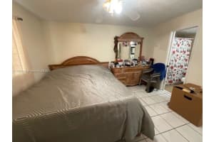 2710 W 60th Pl APT 204, Hialeah, FL 33016, Sold 06/15/22