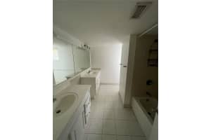 4205 N University Dr, Sunrise, FL 33351, Sold 11/01/22