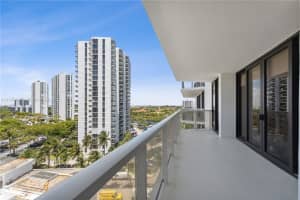 20281 E Country Club Dr APT 703, Aventura, FL 33180, Sold 06/28/22