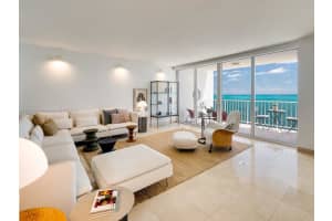 881 Ocean Dr, Key Biscayne, FL 33149, Sold 09/13/22