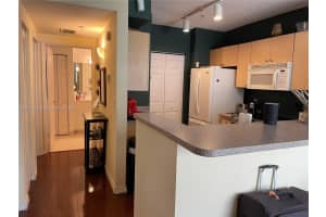 7970 N Nob Hill Rd APT 202, Tamarac, FL 33321, Sold 06/08/22