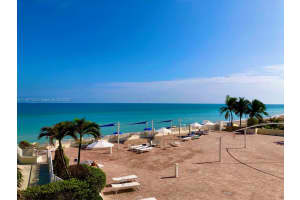 3180 S Ocean Dr APT 122, Hallandale Beach, FL 33009, Sold 06/20/22