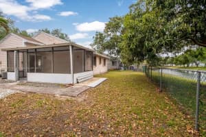 1311 SW 85th Ave, Pembroke Pines, FL 33025, Sold 06/08/22