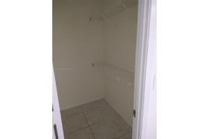 10370 SW 220th St APT 128, Cutler Bay, FL 33190, Sold 08/30/22