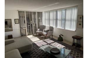 20401 NE 30th Ave Apt 420-8, Aventura, FL 33180, Sold 08/12/22