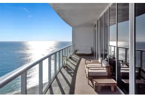 100 South Pointe Dr APT 3106, Miami Beach, FL 33139, Sold 05/31/22